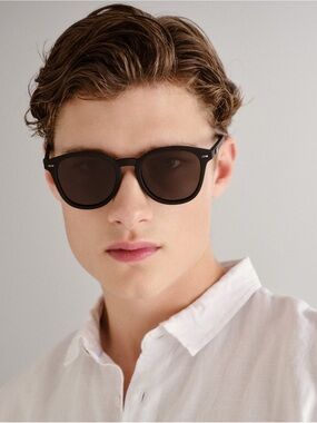 Bandwagon Unisex Round Matte Sunglasses - Black Rubber